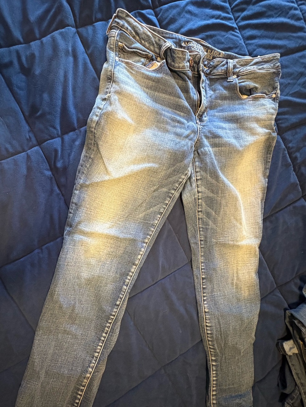 American Eagle Outfitters Women's Light Blue Straight Leg Jeans